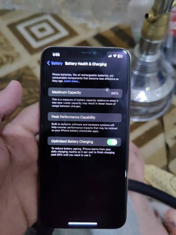 iphone 11pro max 64gb pta aprove 88% health waterpak 5