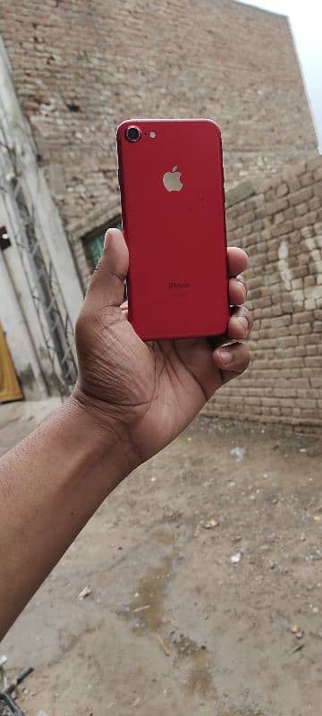 IPHONE 7 RED COLOUR  128GB NON PTA 0