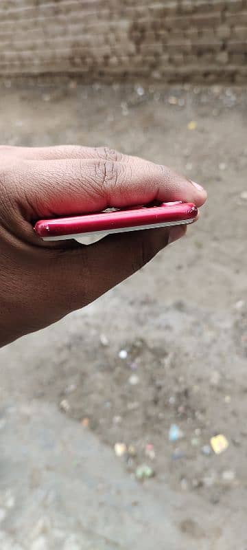 IPHONE 7 RED COLOUR  128GB NON PTA 7