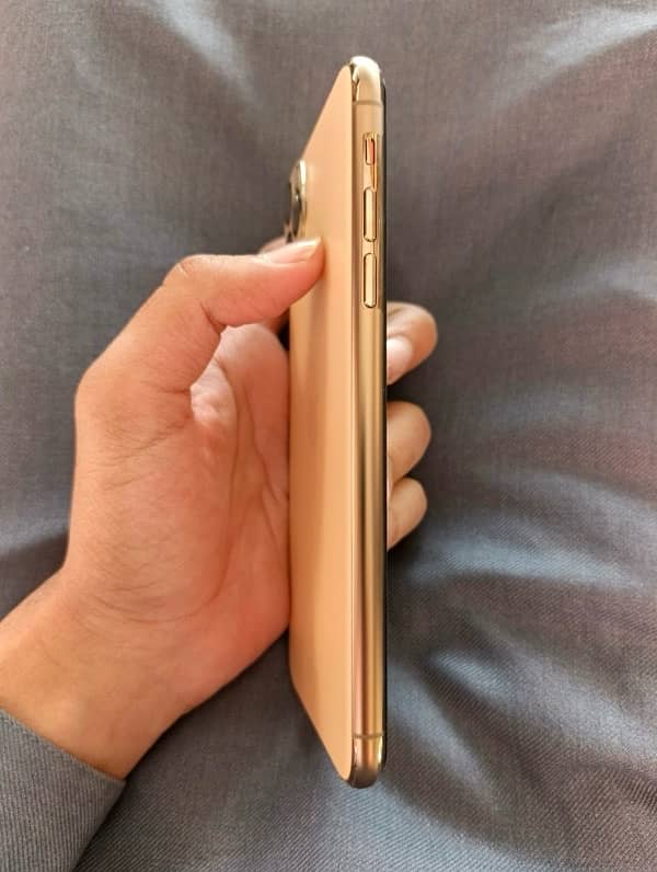 iPhone 11 Pro Max 512Gb Pta Approved 6