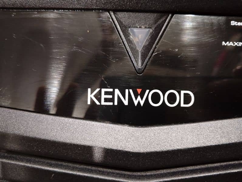 kewood 2 chanel Amp 1