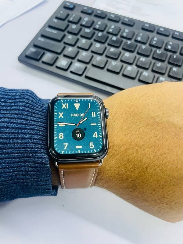 Apple Watch series 4 44 mm complete saman 4