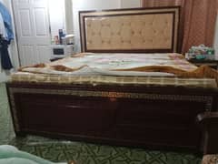 Bed,Dressing+side tables for sale