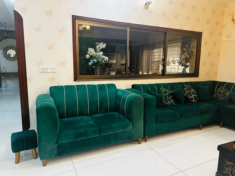 9 seater sofa set in good condition 1