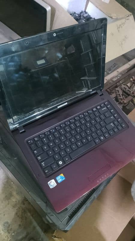 laptop i3 1st generation Dell 2