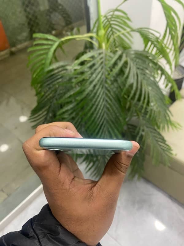 iPhone 11 256gb Dual Sim pta approved Waterpack 03097277399 6