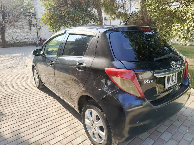 Toyota Vitz 2011 8