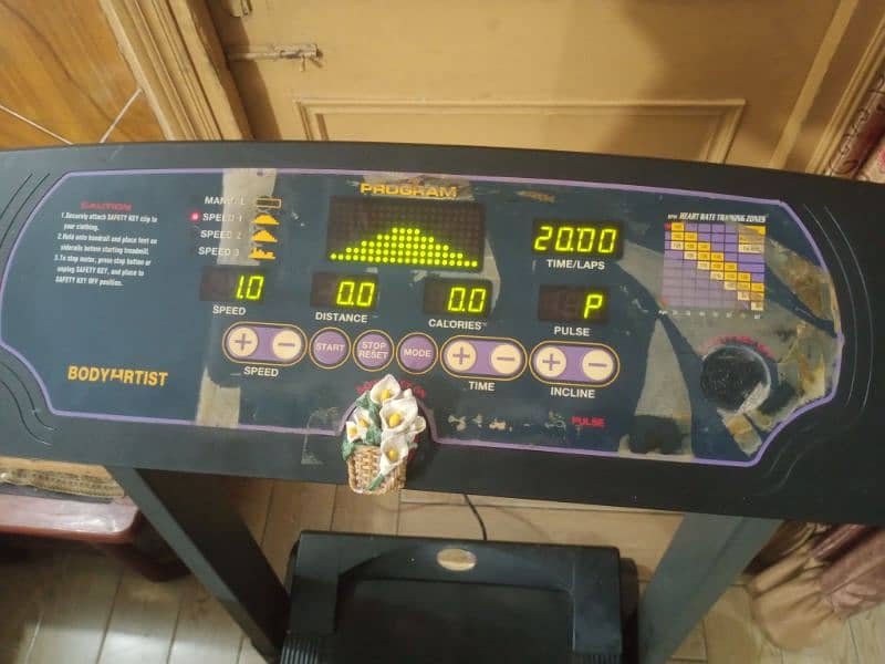 Trademil Running machine 90 Kg To 120 Kg 2