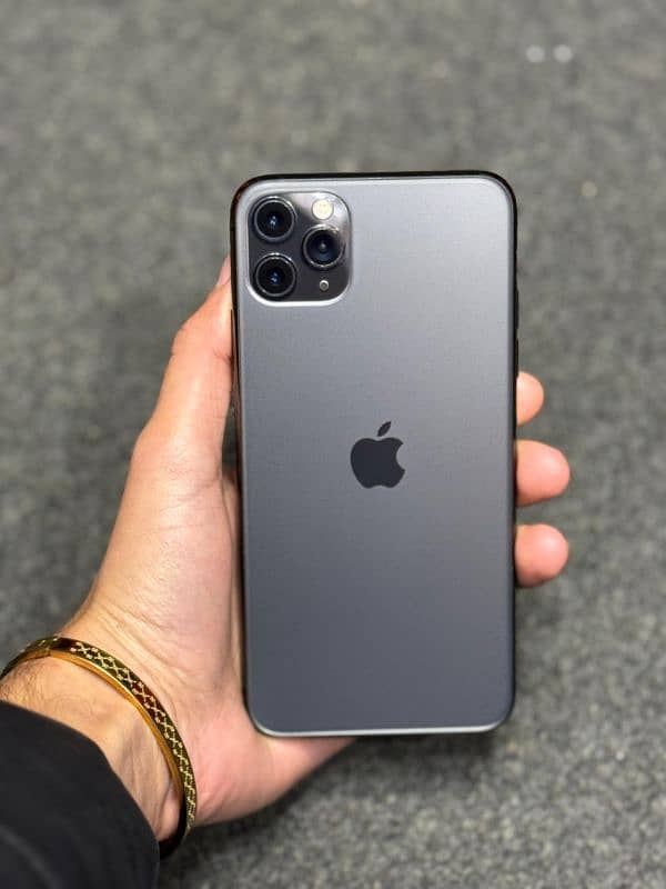 IPHONE 11 PRO MAX 0