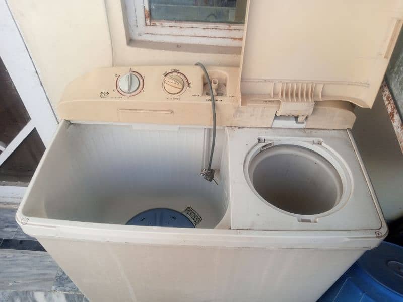 Dawlance washing machine 1