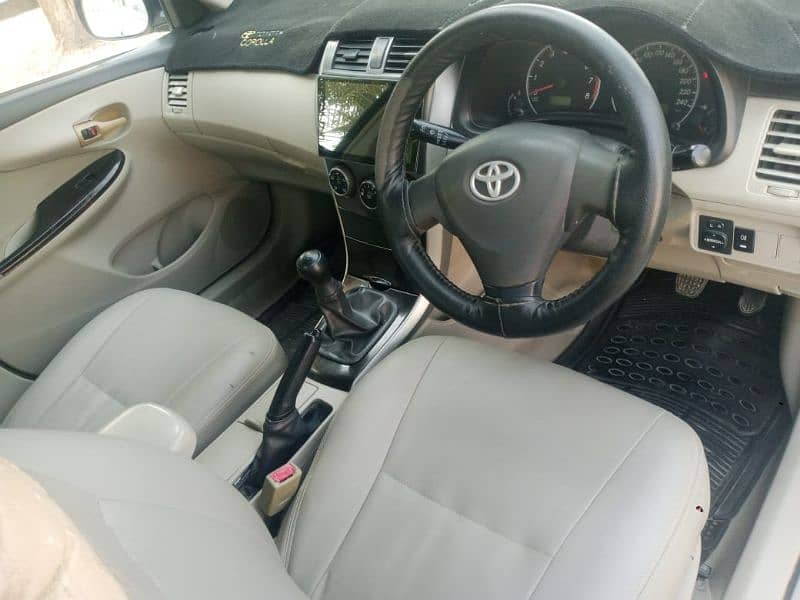 Toyota Corolla GLI 2012 10