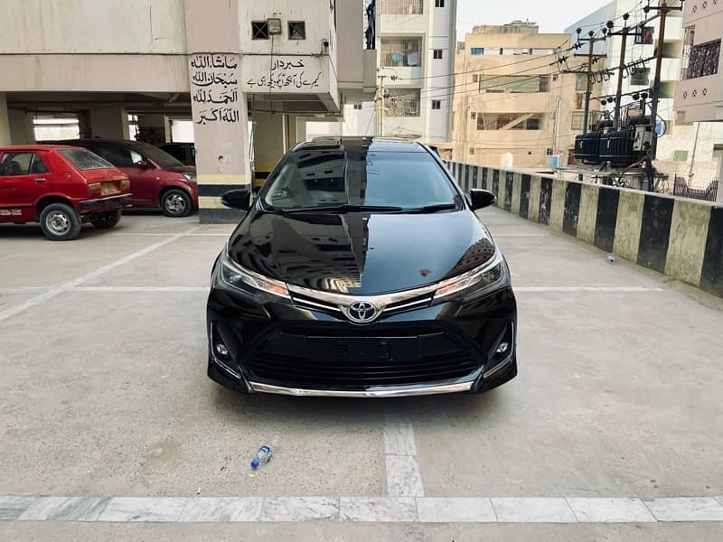 Toyota Altis Grande X 1.8 Black Room 0