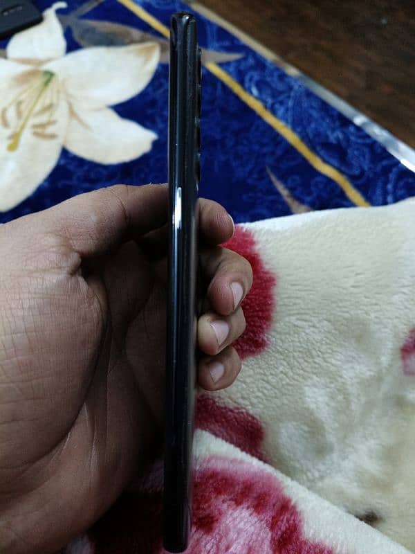 Oppo reno 4 pro 3