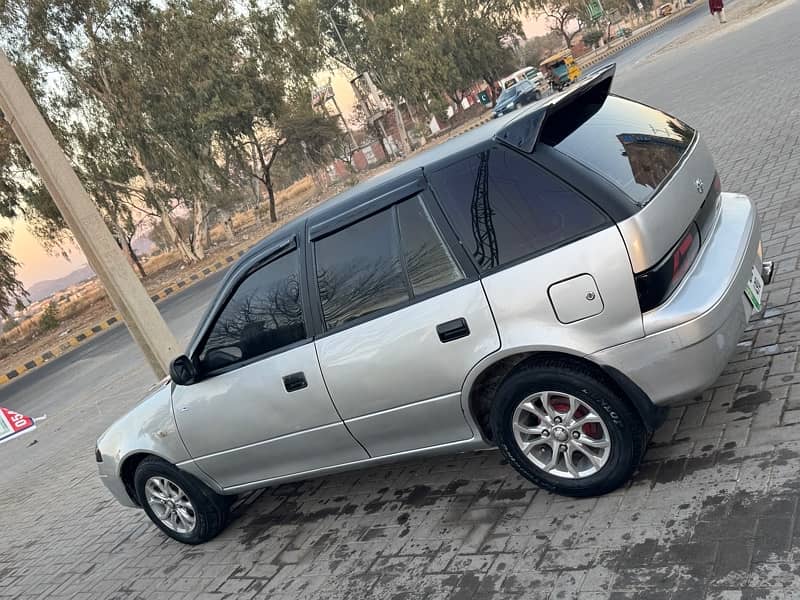 Suzuki Cultus 2002 1