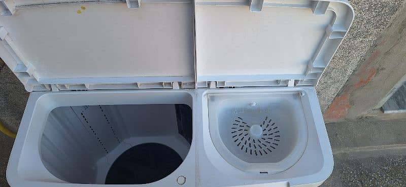 Dawlance DW 6550 Twin Tub Washing Machine Semi Automatic 6.5 KG 2