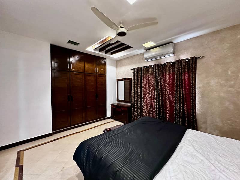 10 Marla Fully Furnished House for Rent in DHA Phase 5, Lahore 28