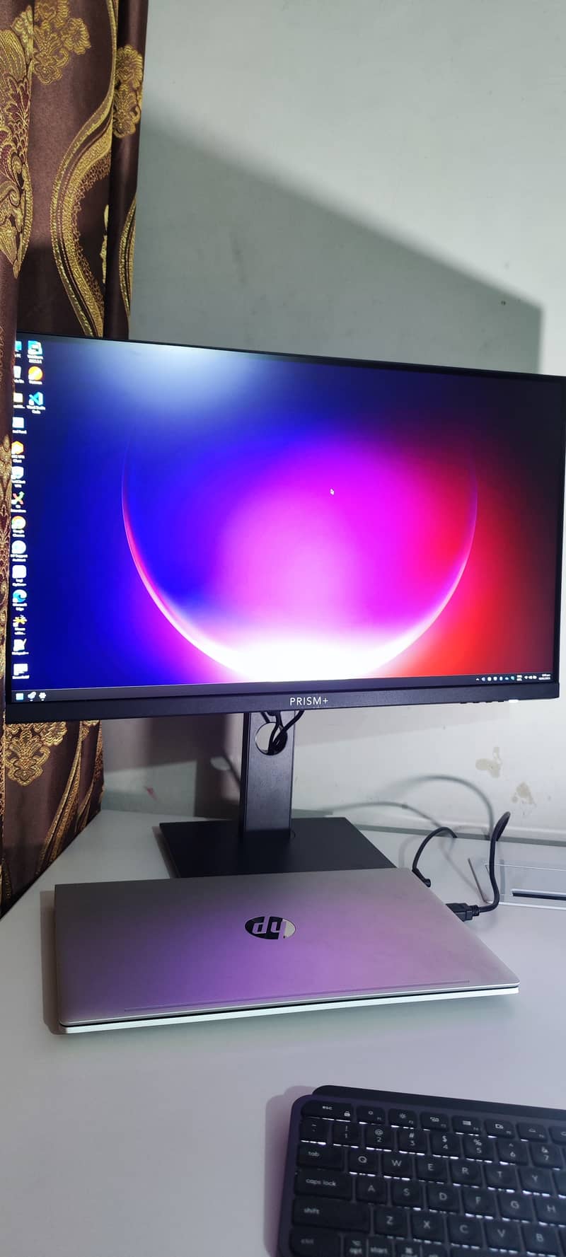 Prism+ W270 Ultra - 4K - Bezel less - 27 Inch Monitor LCD 9