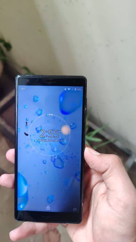 sony xperia xz2///64gb- gaming device 1