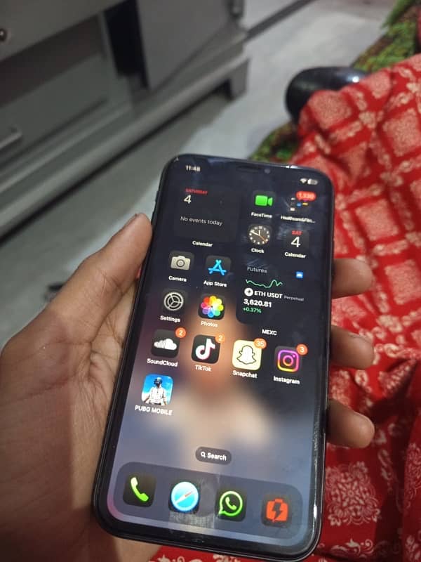 iphone 11 urgent sale 4