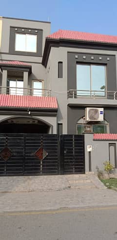 5 Marla Used House For Sale In Block AA Sector D Bahria Town Lahore