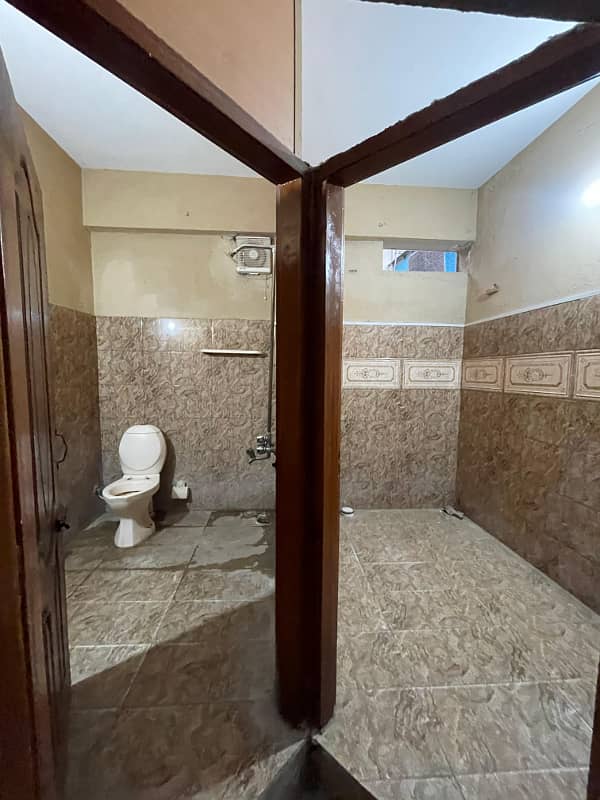 40x120 House For Sale In F8 10