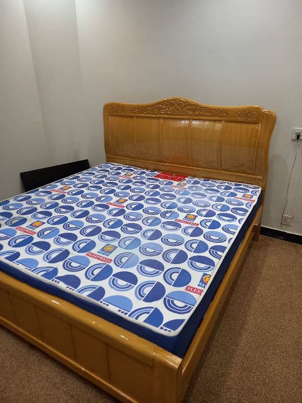 King Size Solid wood bed without mattress only bed 0