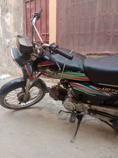 Bike for sale, good condition Documents clear Location Qasimabad