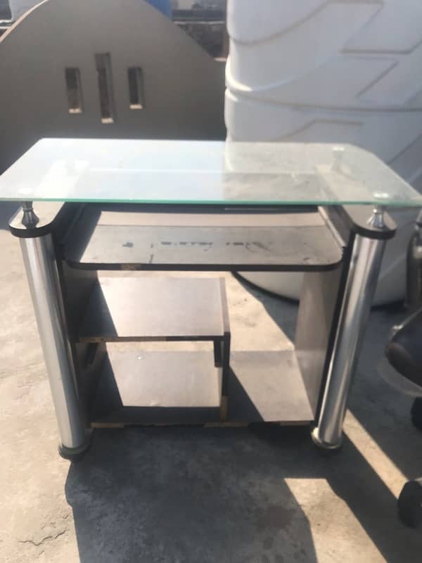 Office Table and Chair for sale 2