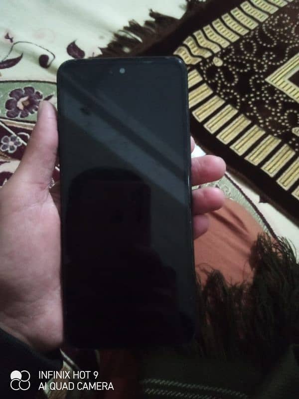 I am selling my phone Infinix hot 12 with dabba only 1