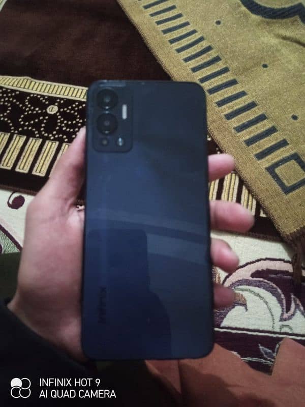 I am selling my phone Infinix hot 12 with dabba only 7