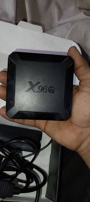 X96 Q Android Box with box and Charger 1