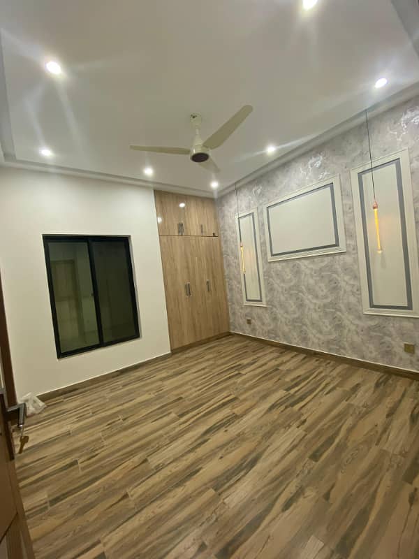 LUTLO 9.5 Marla Fully Designer House For Sale In Investor Price 16