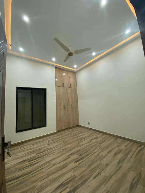 LUTLO 9.5 Marla Fully Designer House For Sale In Investor Price 33