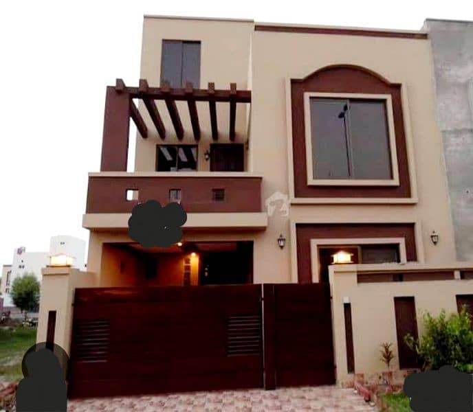 5 Marla House For Rent in bahria Town Lahore 0