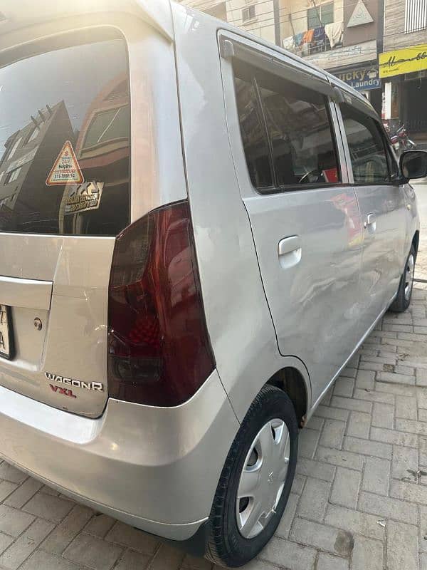 Suzuki Wagon R 2017 5