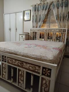 Iron rod double bed