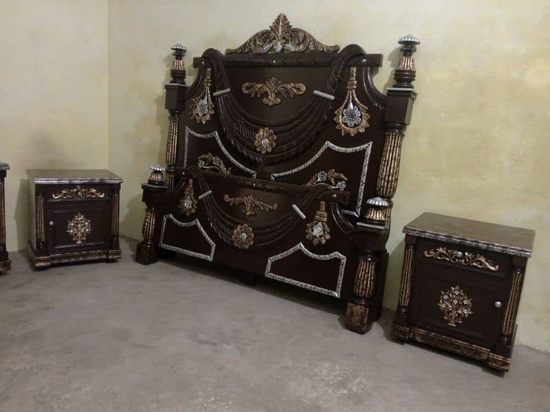 complete bed set solid wooden brand new for sale in Lahore 3