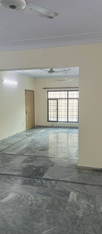 Independent ground proshn for rent in Gulshan abad 3