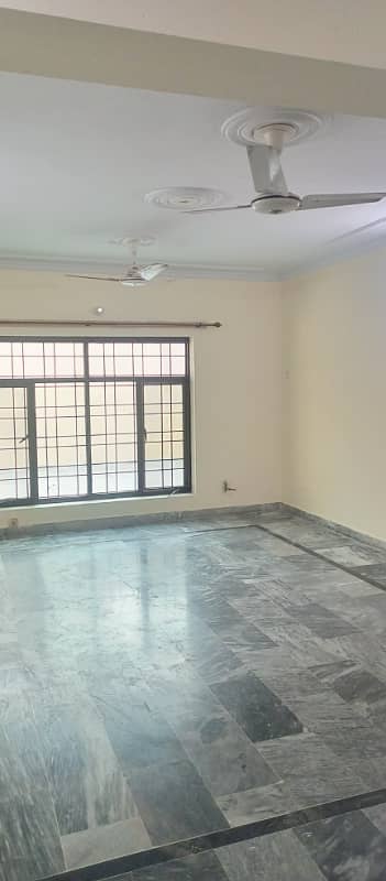 Independent ground proshn for rent in Gulshan abad 10