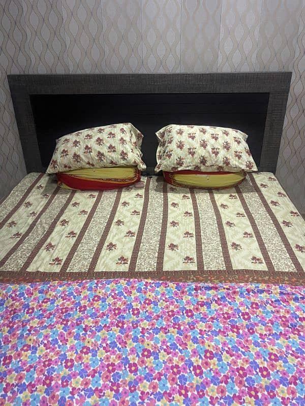 wooden bed set available with wardrobe and and dressing table 7