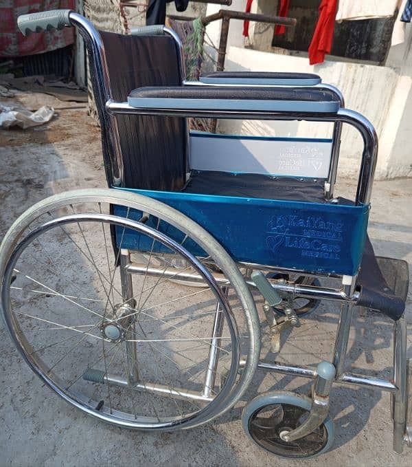 Wheel Chair Available For Sale 3