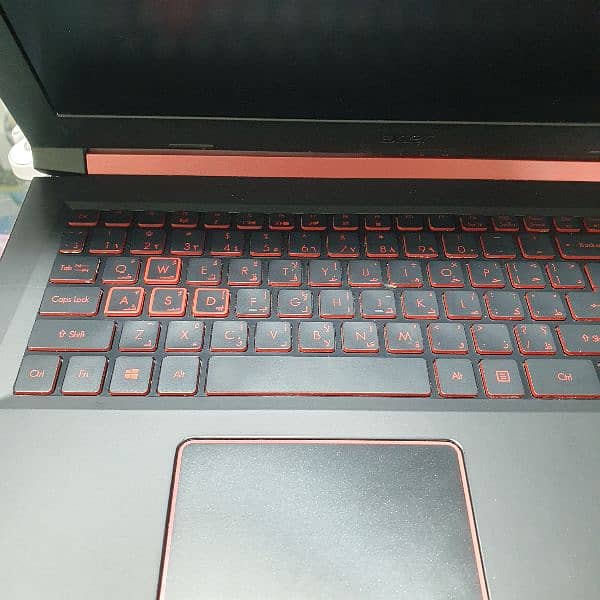 acer nitro gaming i7 7genration 128ssd 500gb hard drive 16GB ram 10