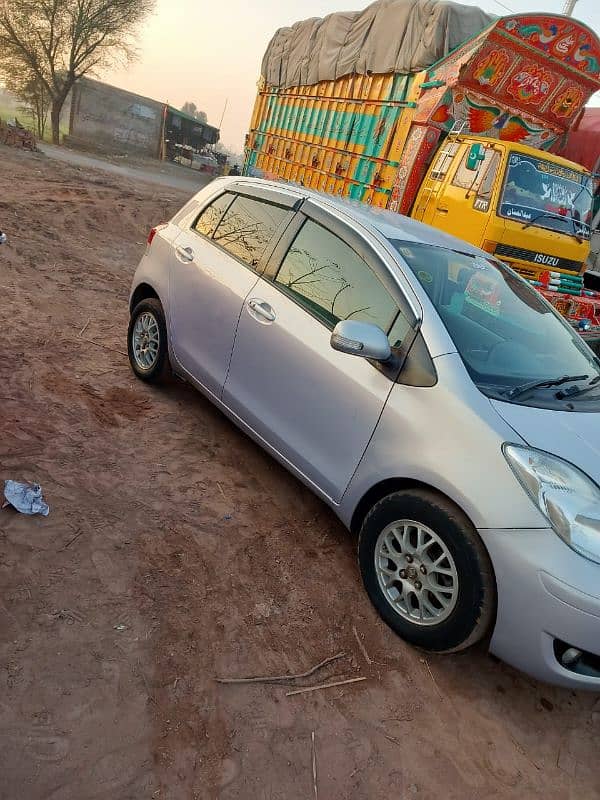 Toyota Vitz 2007 4