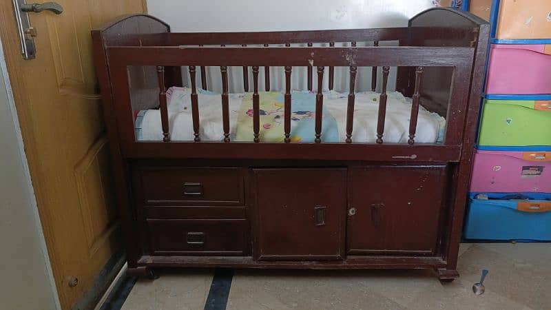 Solid wood baby cot for sale 0