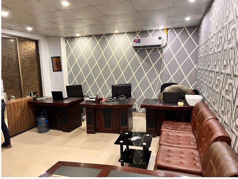 Area 330 Square Feet Office Available For Sale Real Pictures In Main Boulevard Road Gulberg 3 Lahore 2