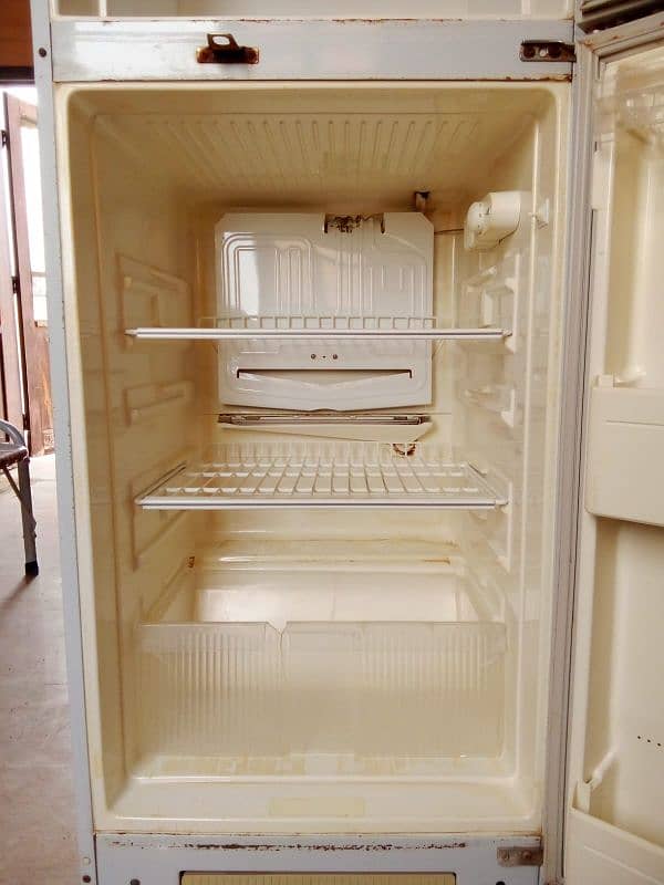 for sale refrigerator 2