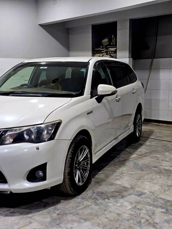 Toyota Corolla Fielder 2013 2