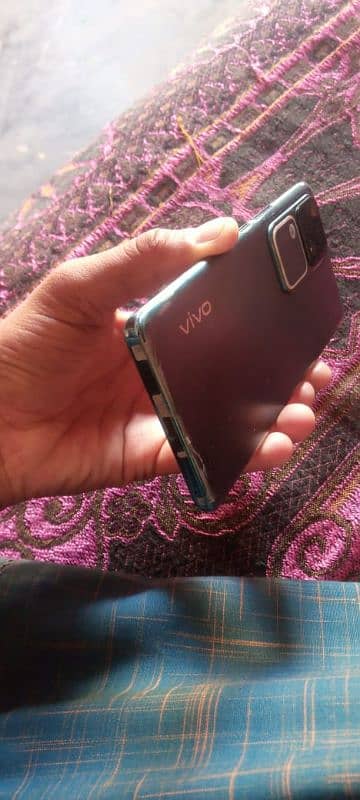 Vivo v30 3