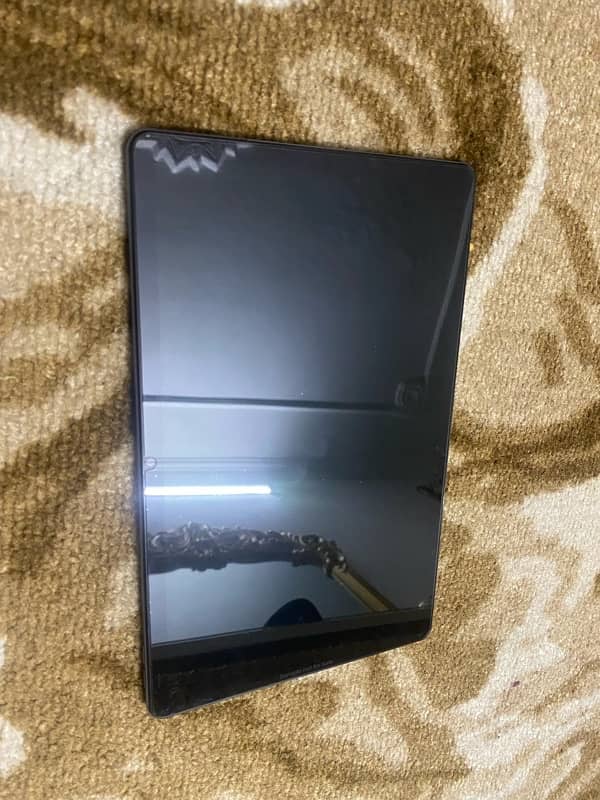 Lenovo M10 plus 3rd gen 3/32 condition 10/10 with covor and charger 0