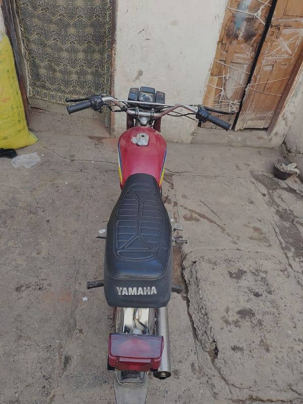 Yamaha 2oo1 3